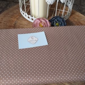 Tecido Pintinhas marca Poppy fundo Taupe