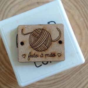 Botão Feito à mão em MDF