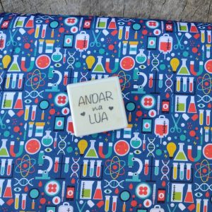 Tecido Medicina Fundo Azul – exclusivo Andar na Lua
