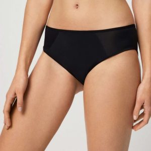 Cueca mestrual- Isabel Mora